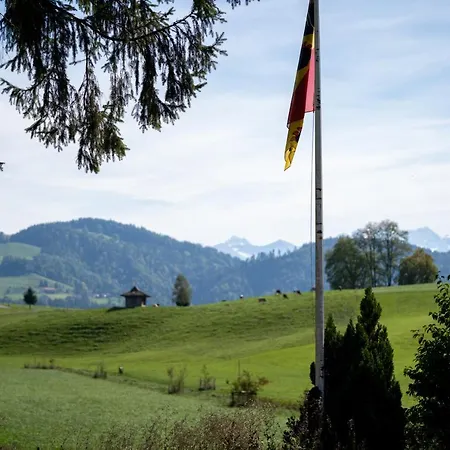 Han/Misafirhane Schnittweierbad *
